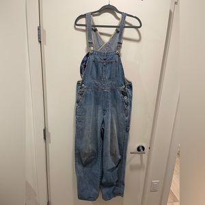Women’s Vintage Gap Overalls- Medium 📐🔨🪚